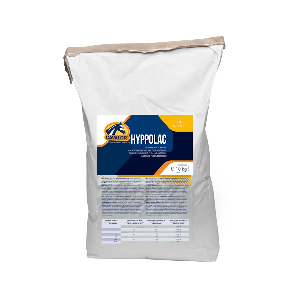 HYPPOLAC premium milk feed powder bag from Cavalor for foals growth and wellbeing.