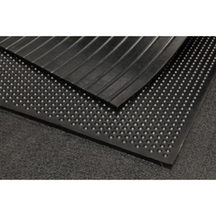 PROSTABLE GRIP 17™ RUBBER STABLE MAT