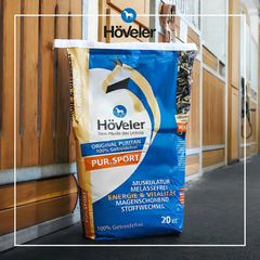 Höveler PUR.SPORT horse feed bag for light work and maintenance 20kg, designed for Gulf climate and digestive health.