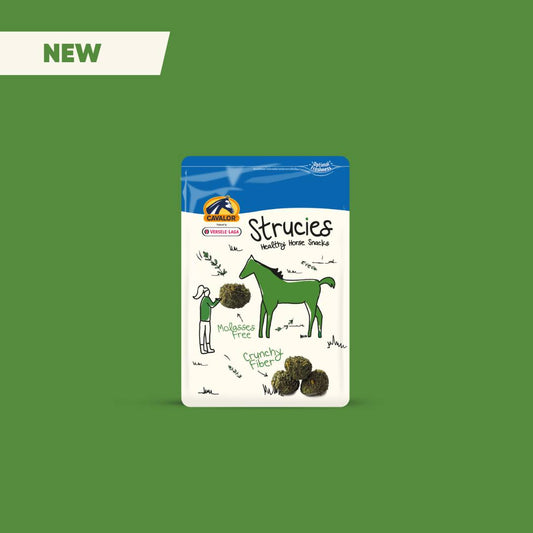 Cavalor Strucies healthy horse treats packaged, featuring crunchy texture and premium ingredients.