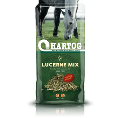 Hartog LUCERNE MIX package featuring crunchy fresh lucerne for horses, grain-free and high in protein.